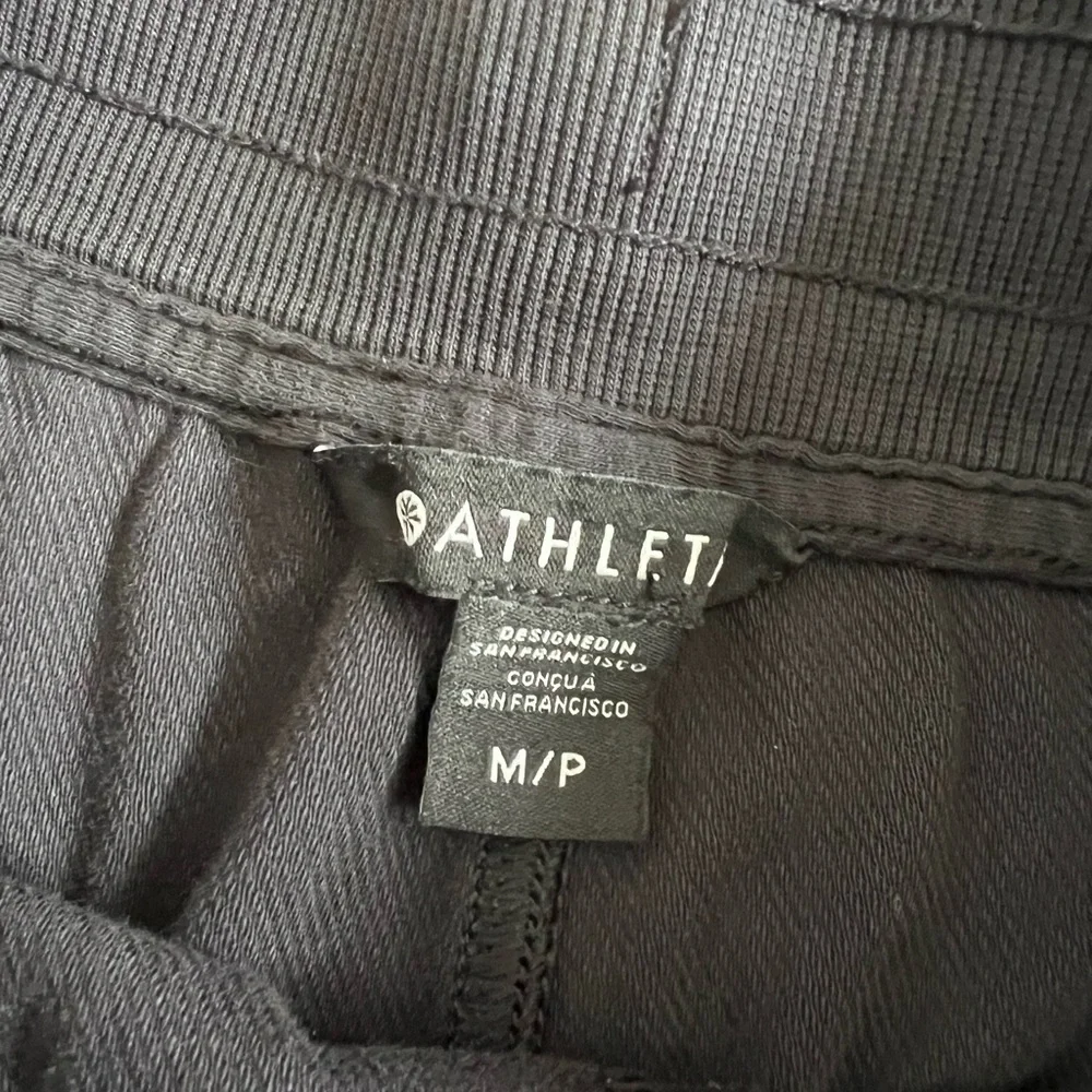 Athleta Farallon Weekender Pant Med Petite - Picture 4 of 10